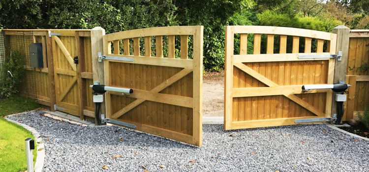 Up-hill-gate-repair-services Santa Clarita